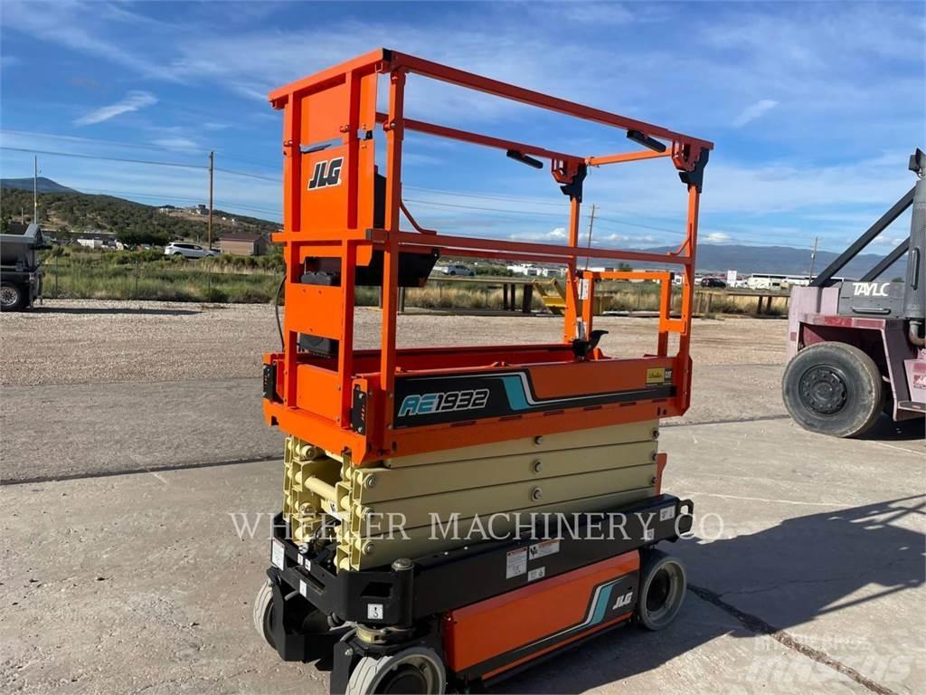 JLG AE1932 Šķerveida pacēlāji