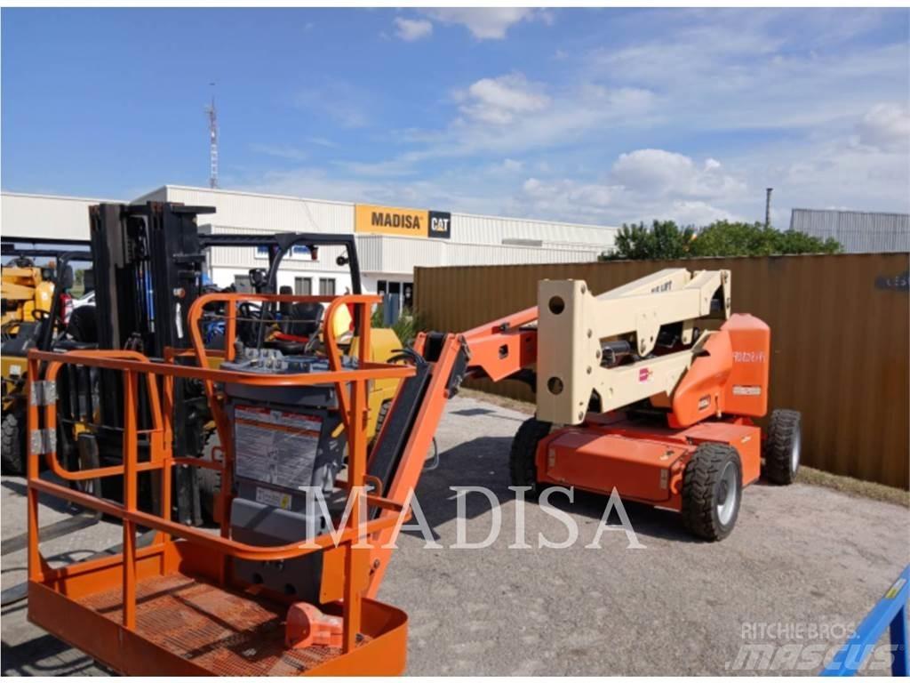 JLG E450AJ Strēles pacēlāji