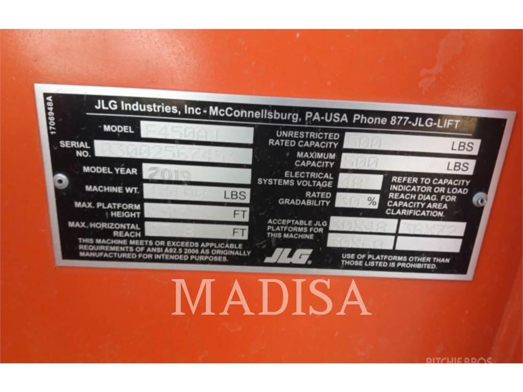 JLG E450AJ Strēles pacēlāji