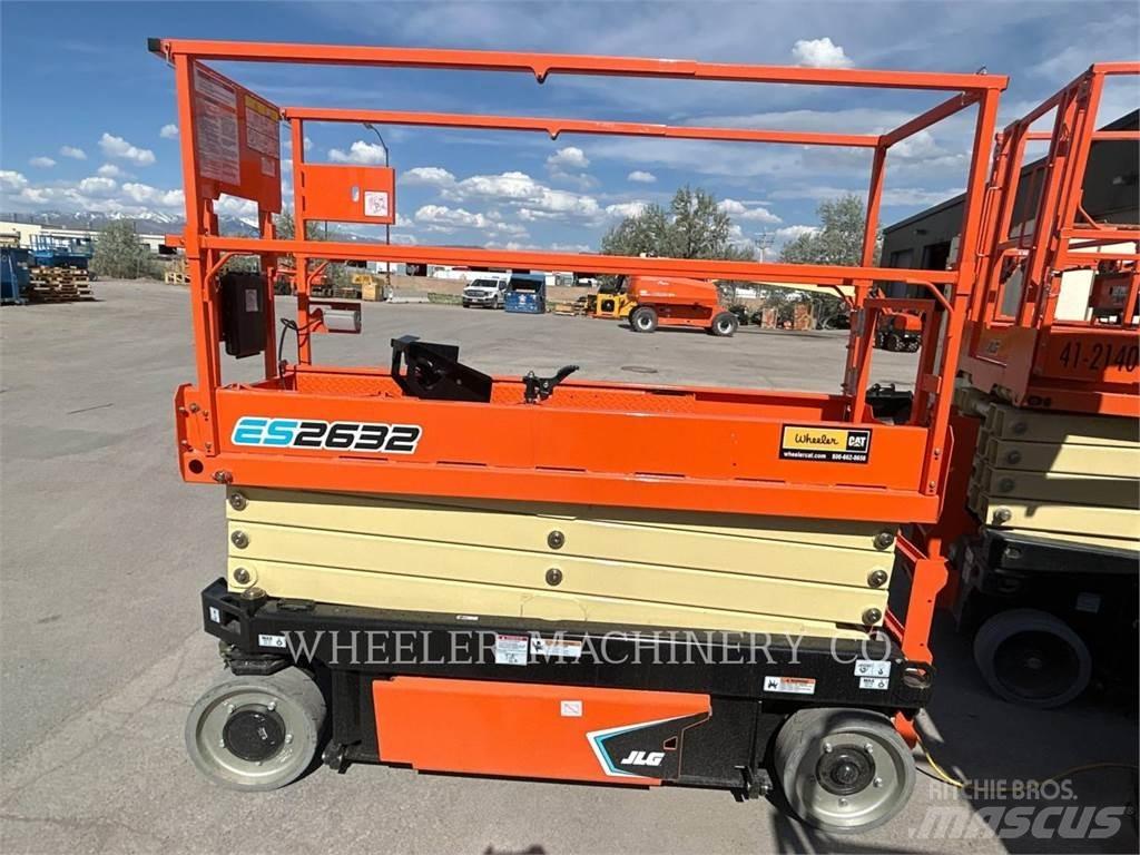 JLG ES2632 Šķerveida pacēlāji