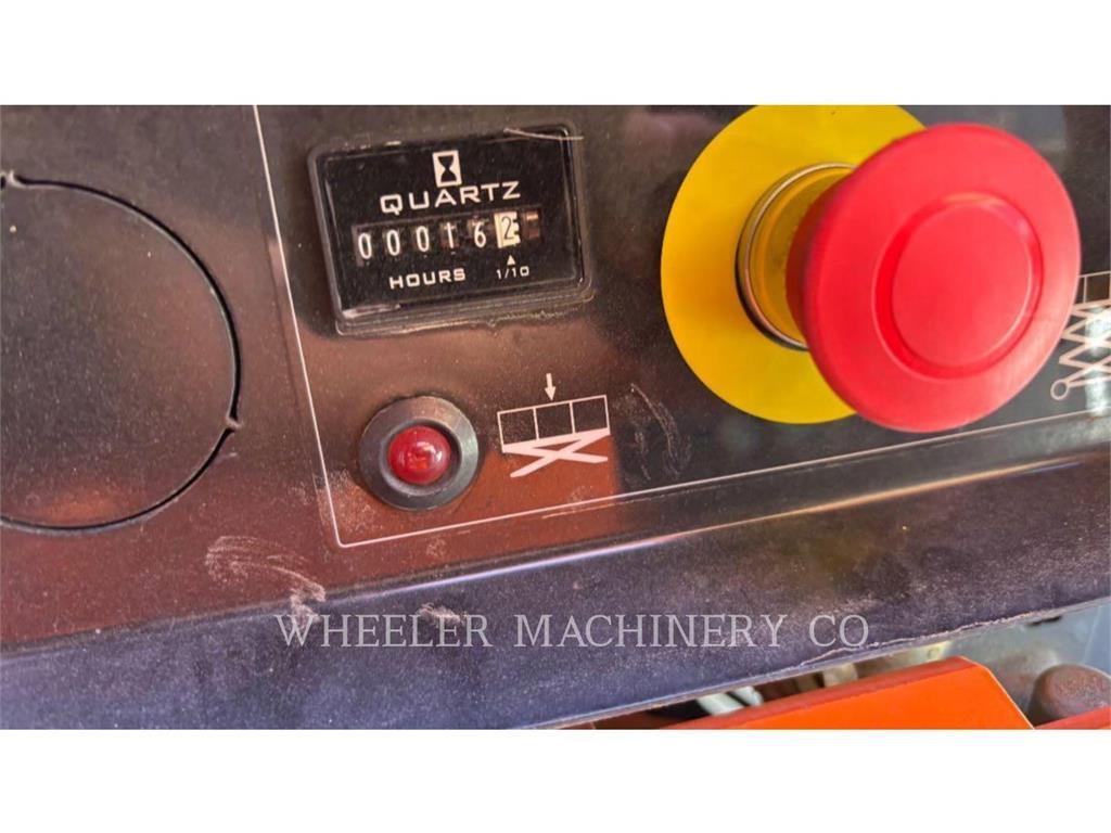 JLG ES2632 Šķerveida pacēlāji