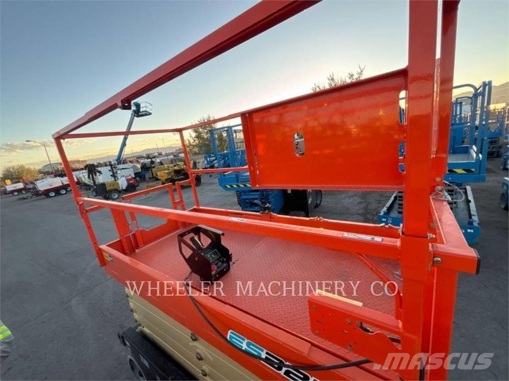 JLG ES3246 Šķerveida pacēlāji