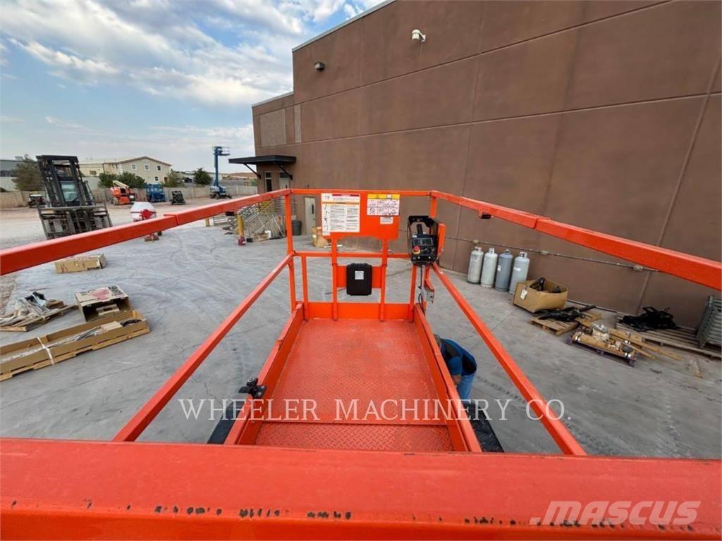 JLG ES3246 Šķerveida pacēlāji