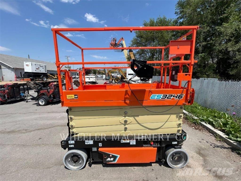 JLG ES3246 Šķerveida pacēlāji