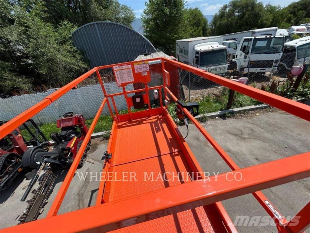 JLG ES3246 Šķerveida pacēlāji