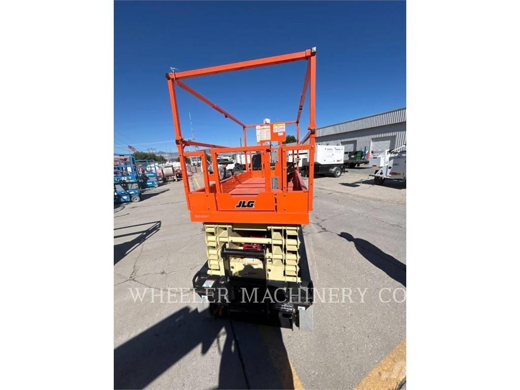 JLG ES3246 Šķerveida pacēlāji