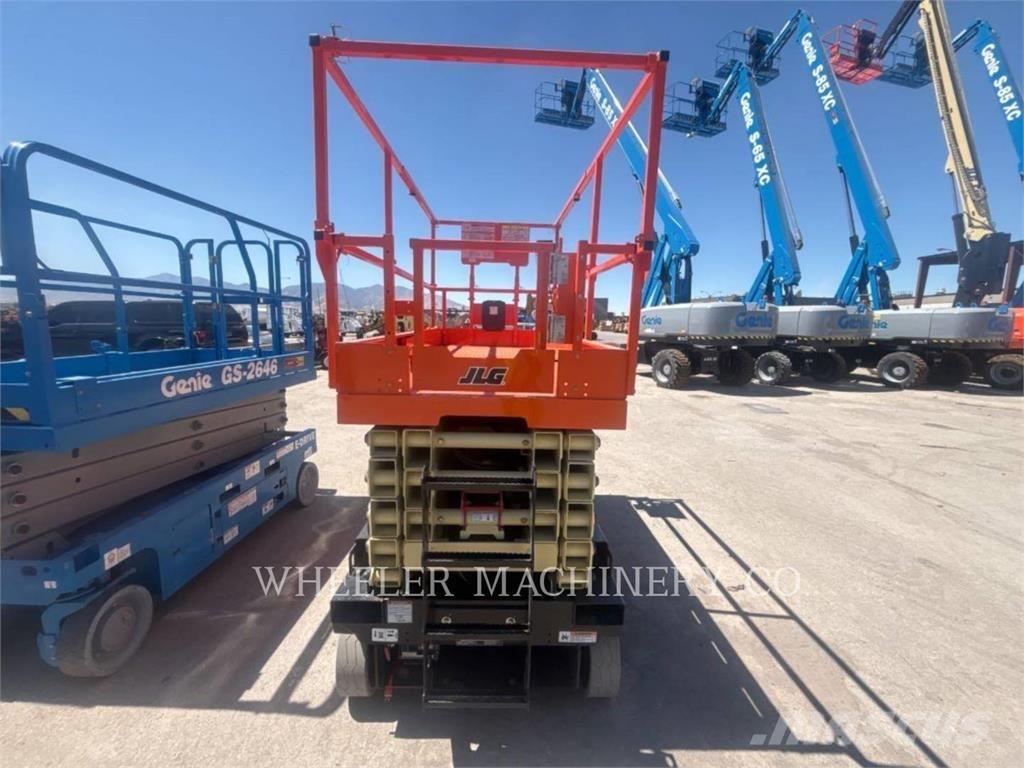 JLG ES4046 Šķerveida pacēlāji