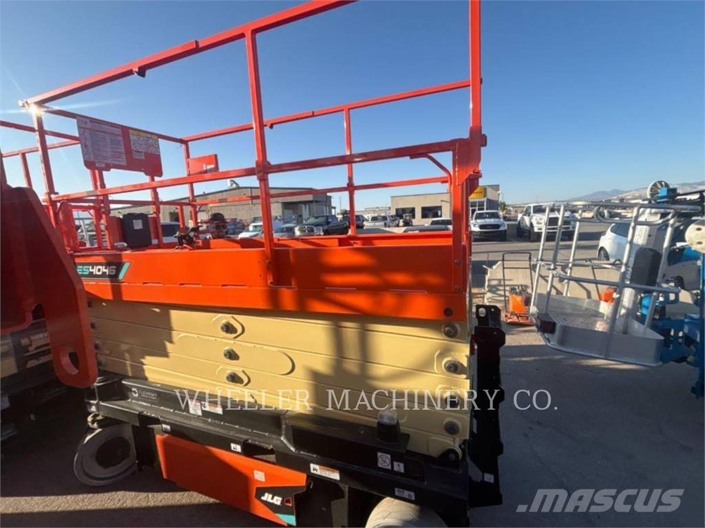 JLG ES4046 Šķerveida pacēlāji