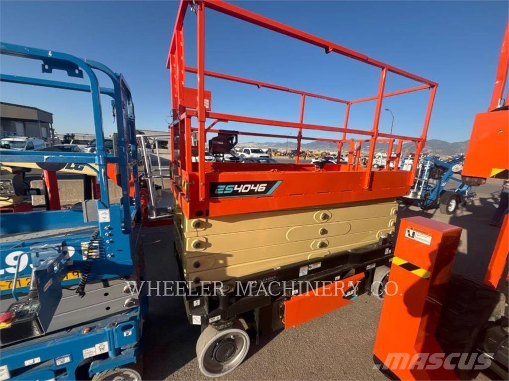 JLG ES4046 Šķerveida pacēlāji