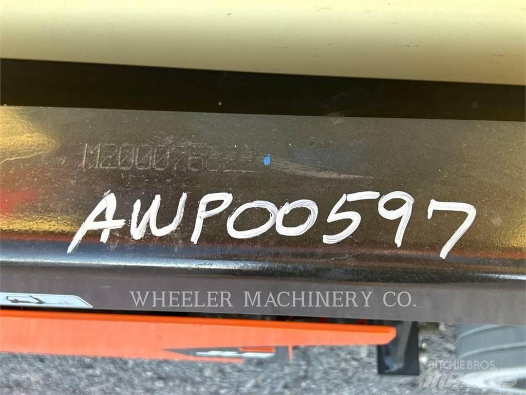 JLG R4045 Šķerveida pacēlāji