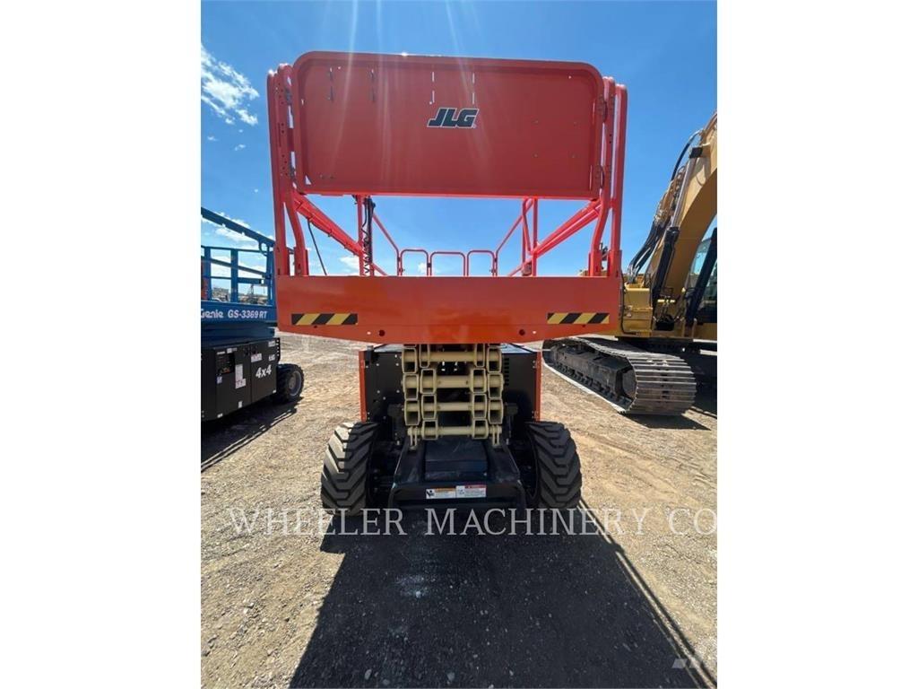 JLG RT3369 Šķerveida pacēlāji