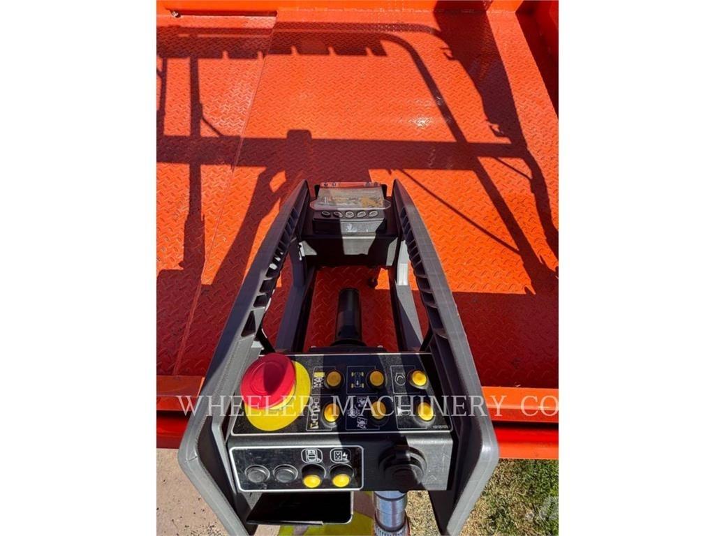 JLG RT3369 Šķerveida pacēlāji