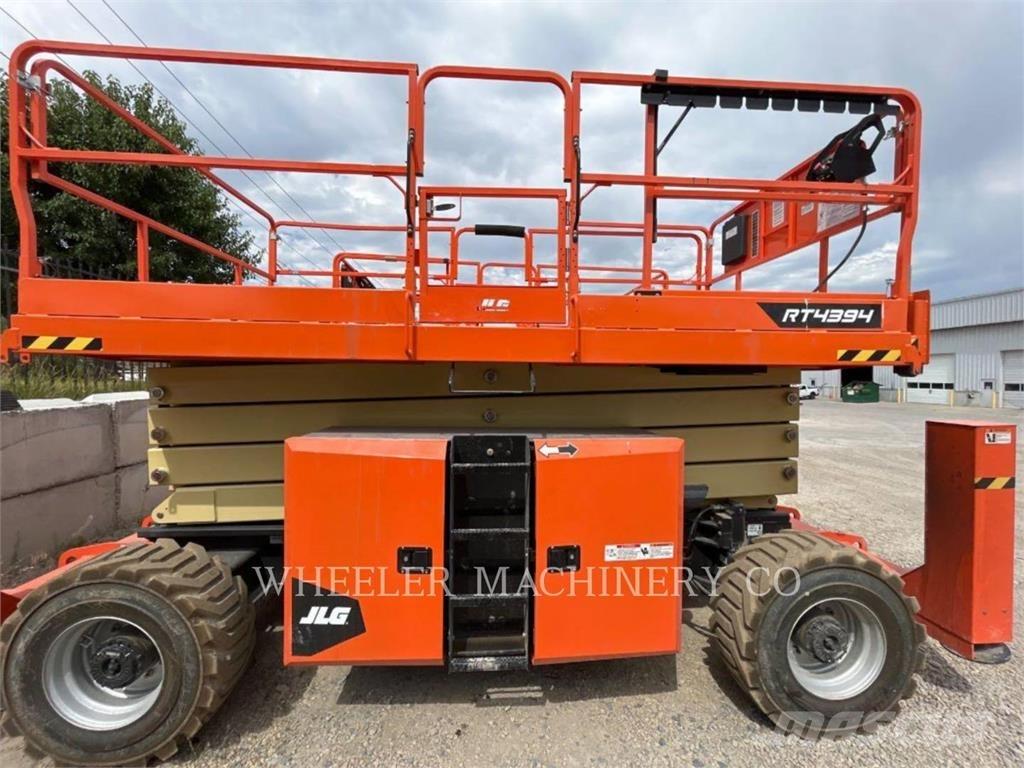 JLG RT4394 Šķerveida pacēlāji