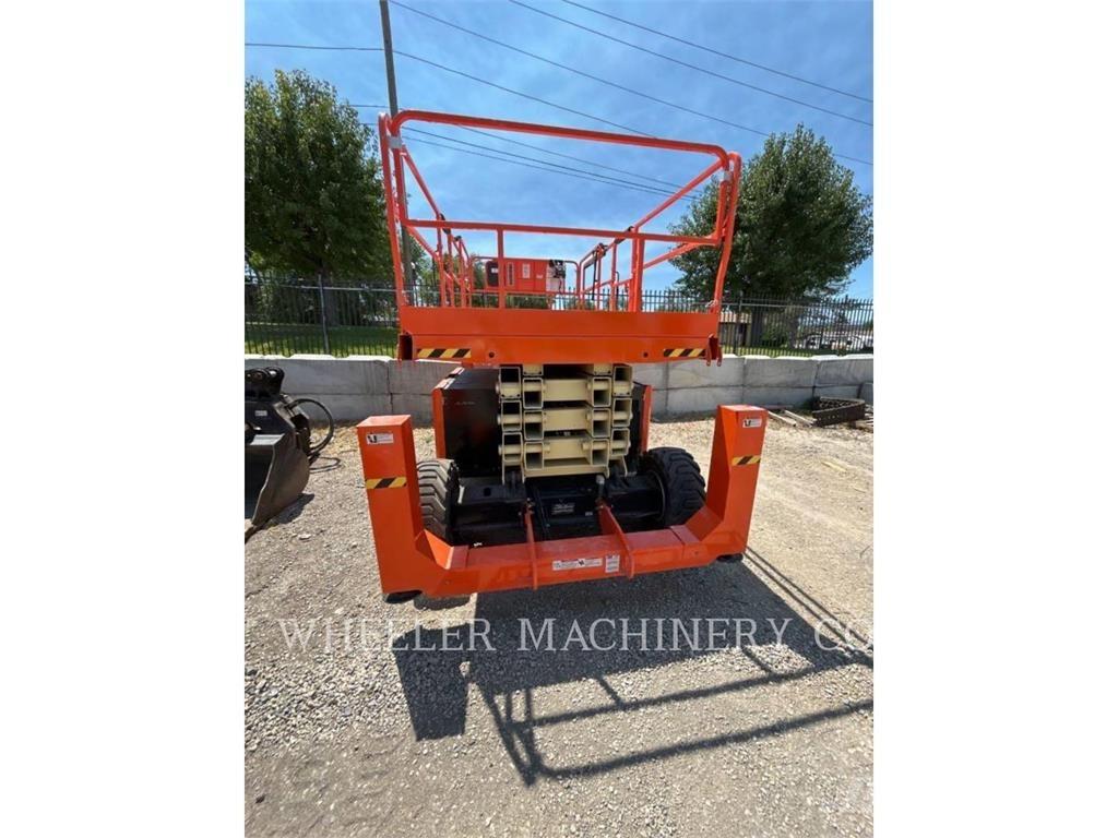 JLG RT4394 Šķerveida pacēlāji