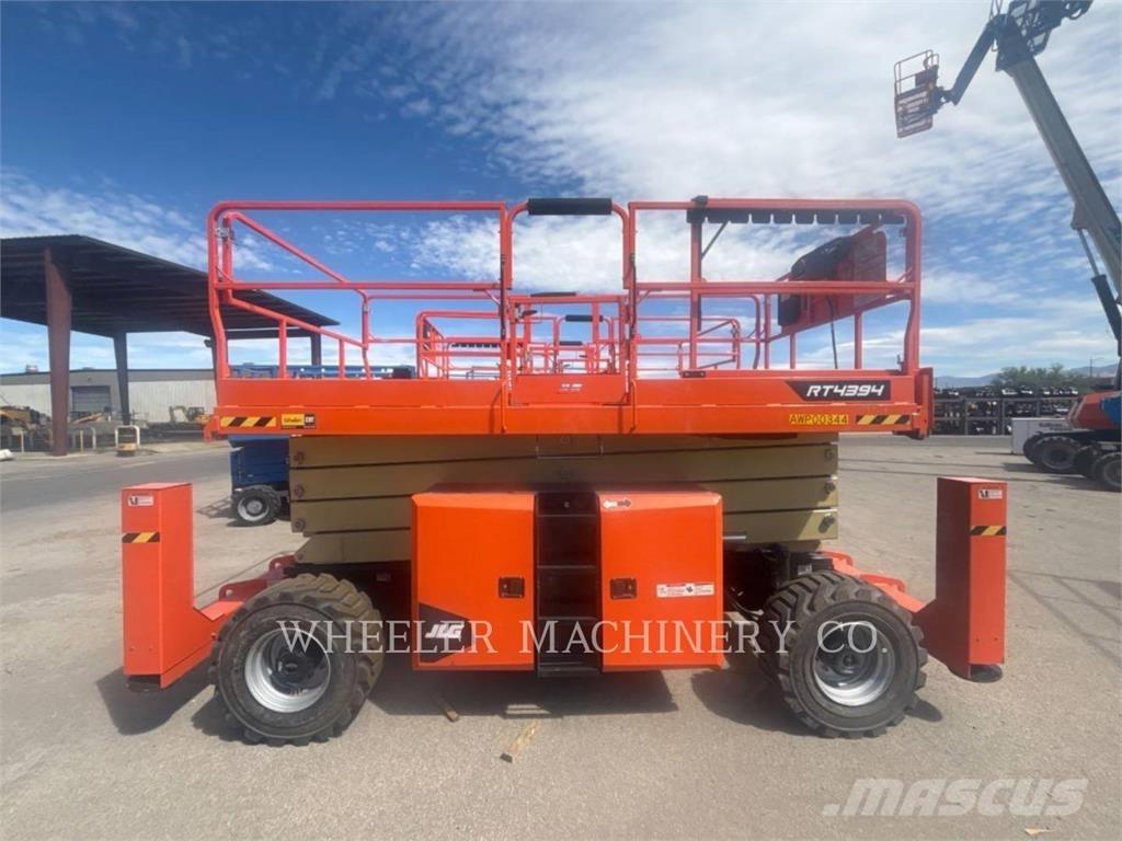 JLG RT4394 Šķerveida pacēlāji