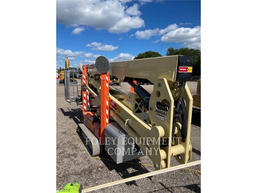JLG X600AJ Strēles pacēlāji