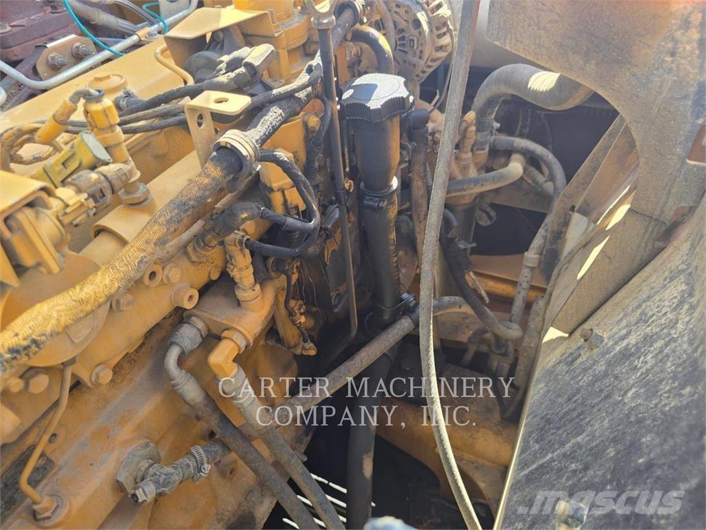 John Deere 210G Kāpurķēžu ekskavatori