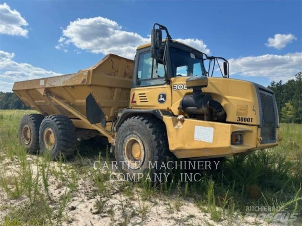 John Deere 300D Artikulētie pašizgāzēji