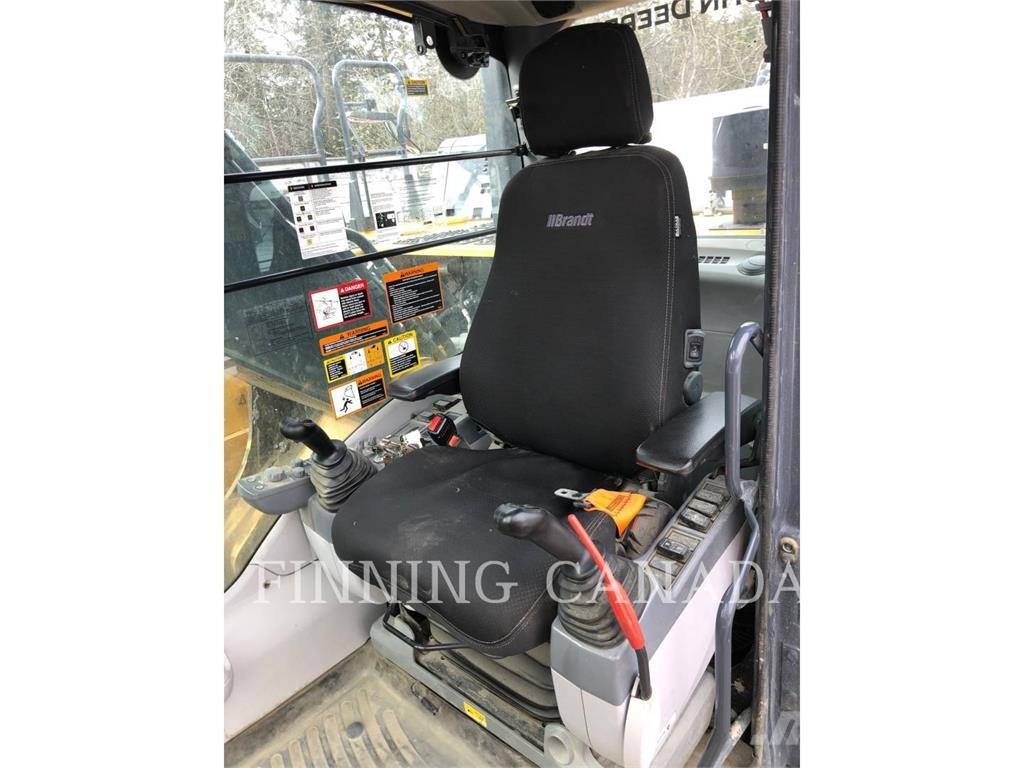 John Deere 300P Kāpurķēžu ekskavatori