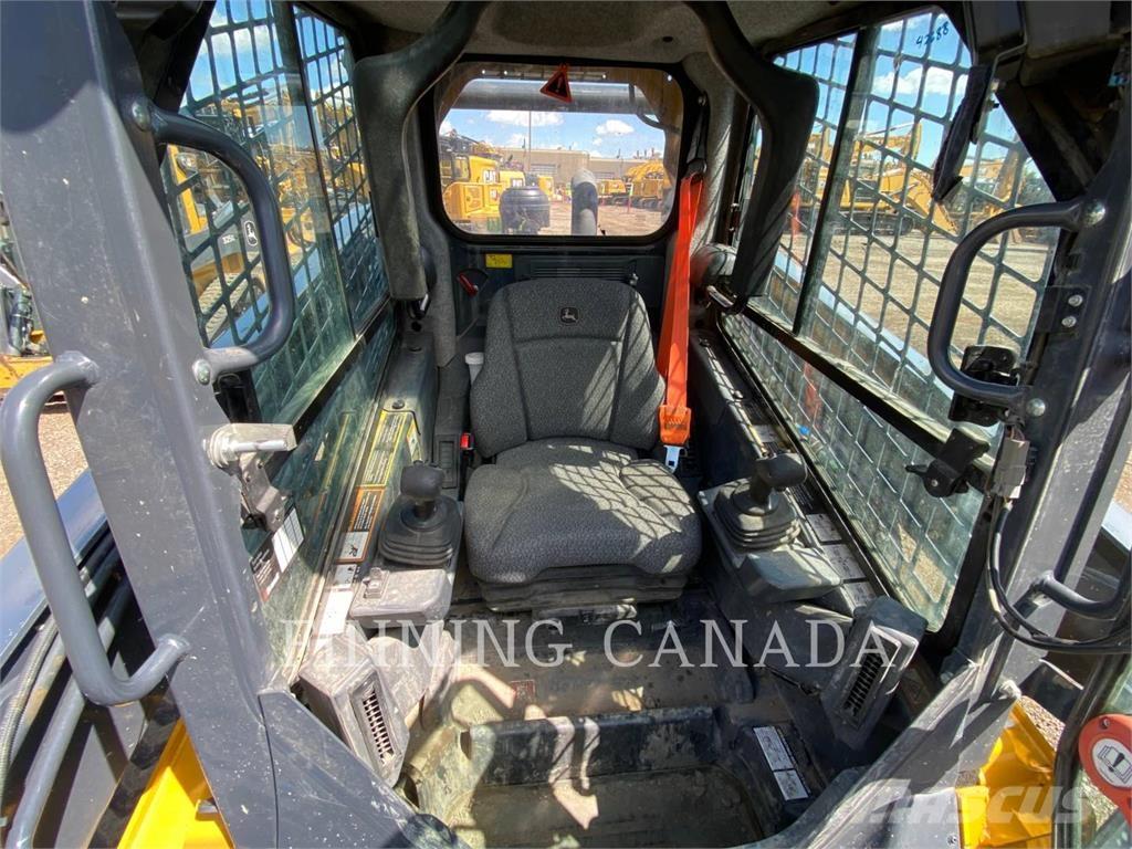 John Deere 333G Kāpurķēžu iekrāvēji