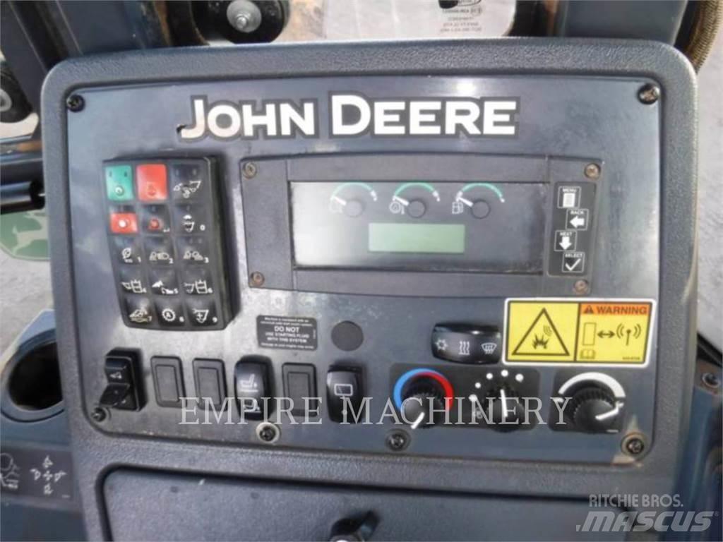 John Deere 410L Ekskavatori-iekrāvēji