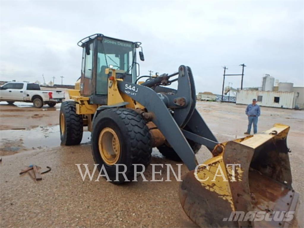 John Deere 544 Iekrāvēji uz riteņiem