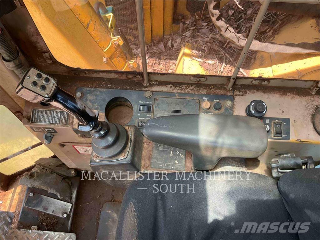 John Deere 653E Zaru savācēji