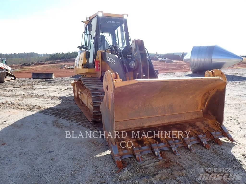 John Deere 655K Kāpurķēžu iekrāvēji