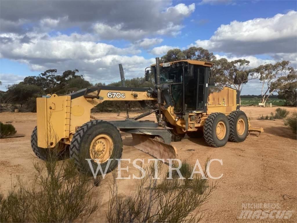 John Deere 670G Greideri