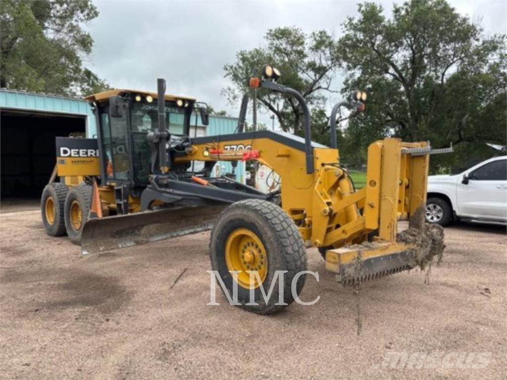 John Deere 770G Greideri