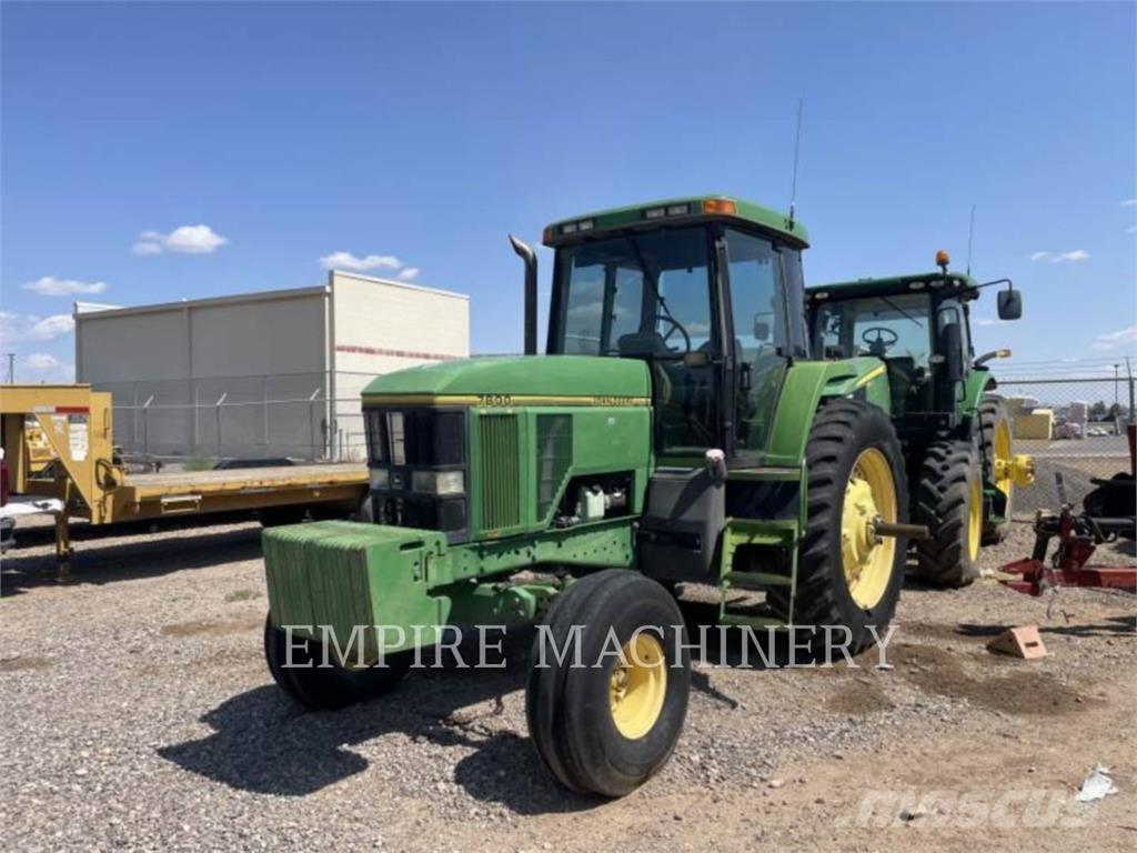 John Deere 7800 Traktori