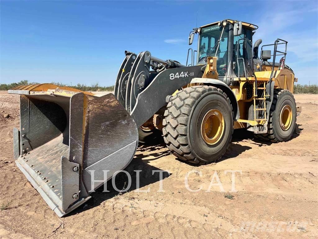 John Deere 844K III Iekrāvēji uz riteņiem