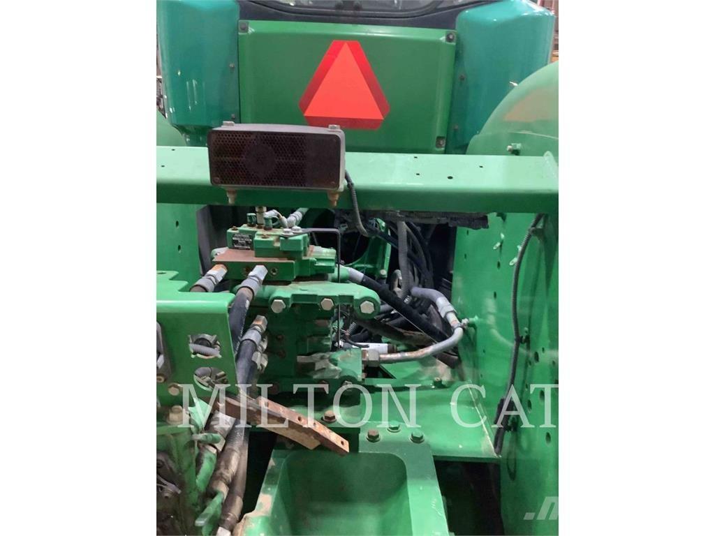 John Deere 9560R Traktori