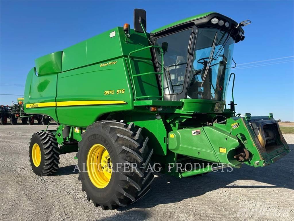 John Deere 9570 STS Ražas novākšanas kombaini