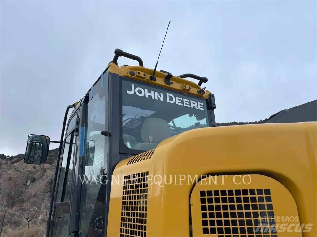 John Deere & CO. 135G Kāpurķēžu ekskavatori