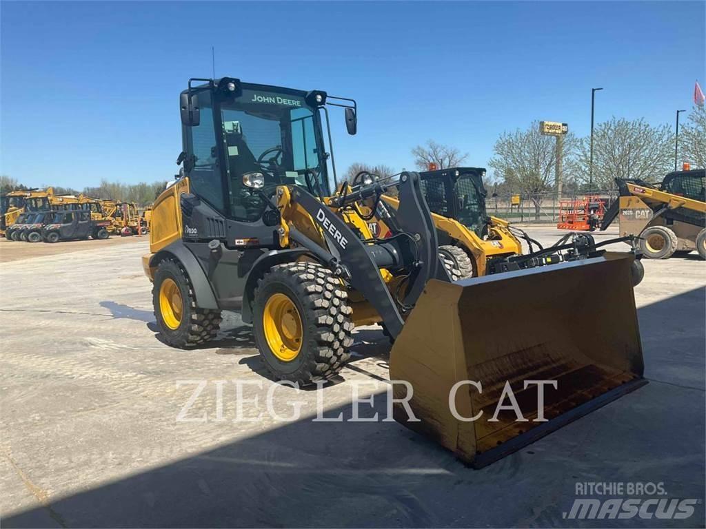 John Deere & CO. 244L Iekrāvēji uz riteņiem