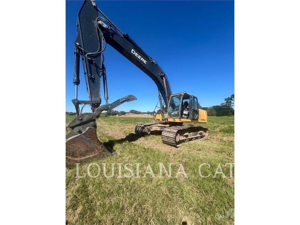 John Deere & CO. 300 Kāpurķēžu ekskavatori