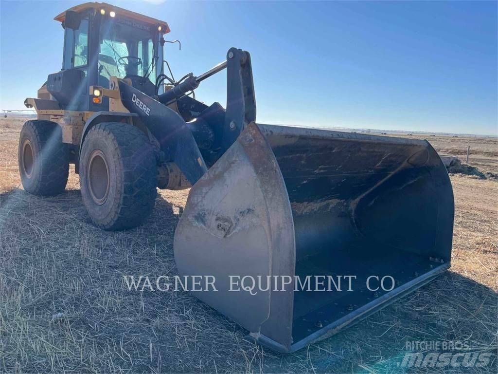 John Deere & CO. 524L HL Iekrāvēji uz riteņiem