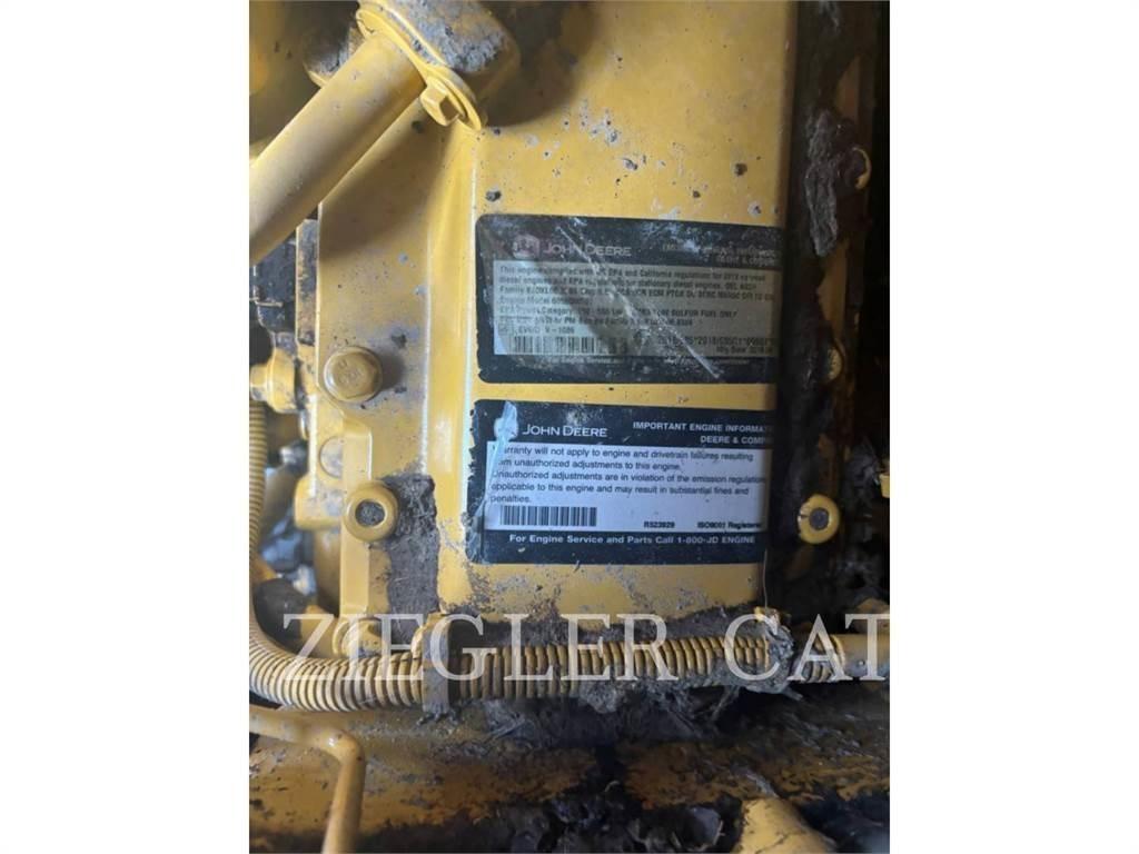 John Deere & CO. 544L Iekrāvēji uz riteņiem