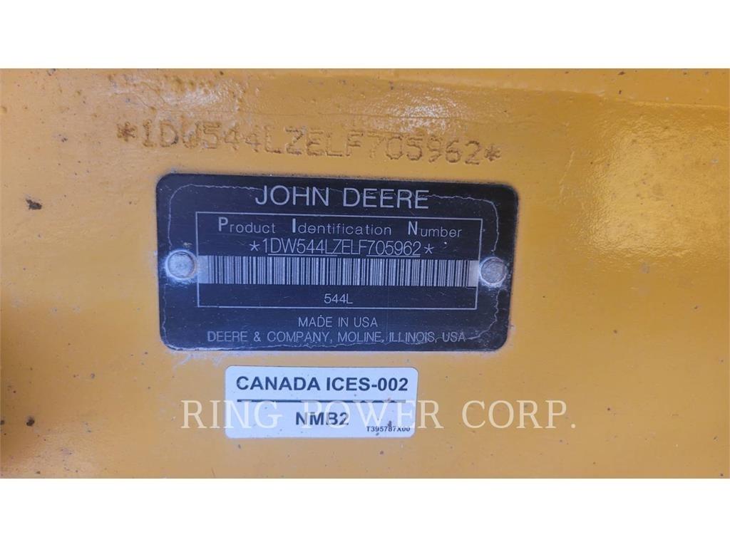 John Deere & CO. 544L Iekrāvēji uz riteņiem