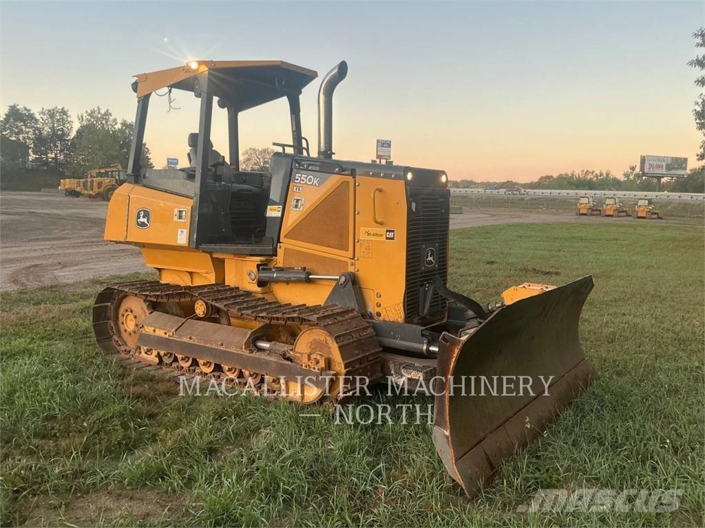 John Deere & CO. 550K XLT Kāpurķēžu buldozeri