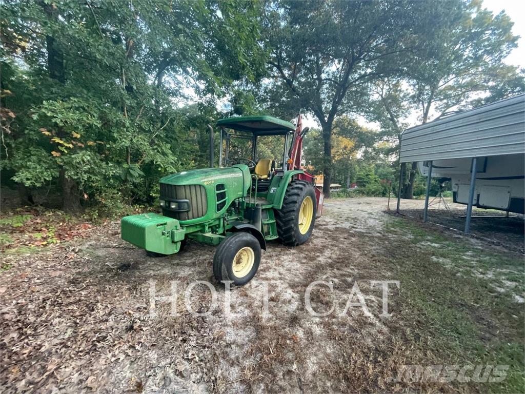 John Deere & CO. 6100D Traktori