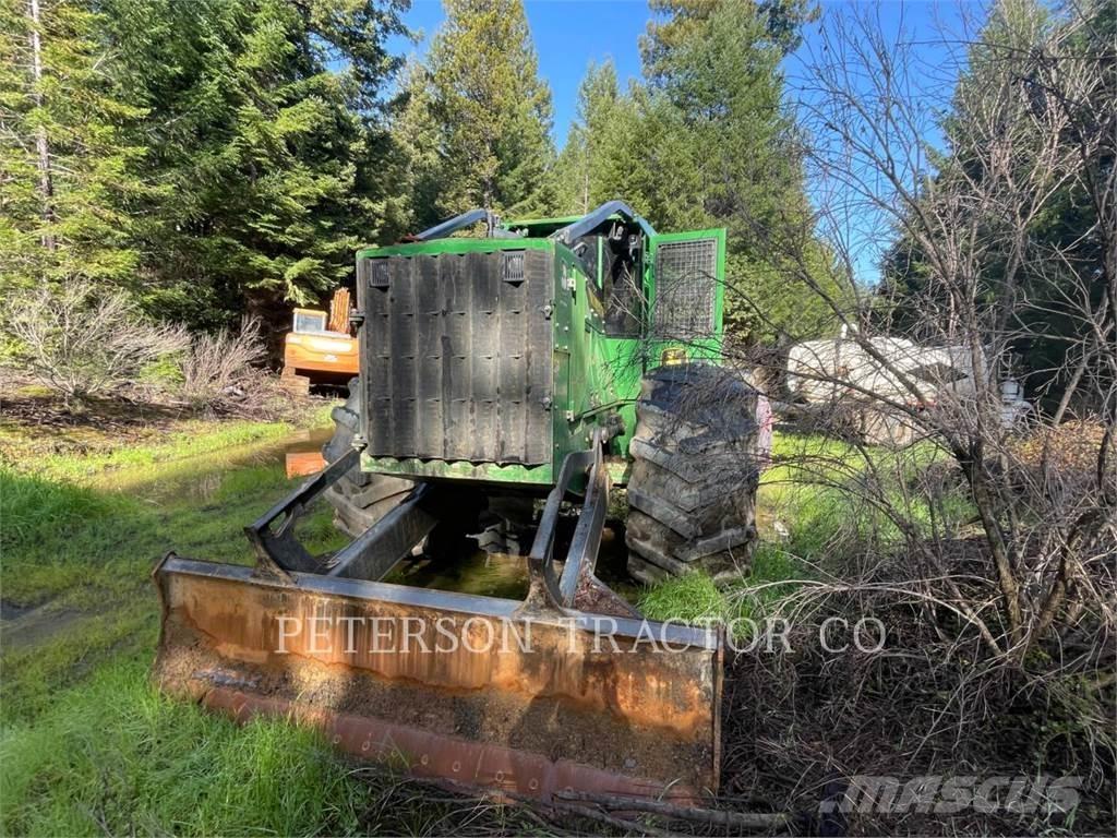 John Deere & CO. 648L Šķeldotāji