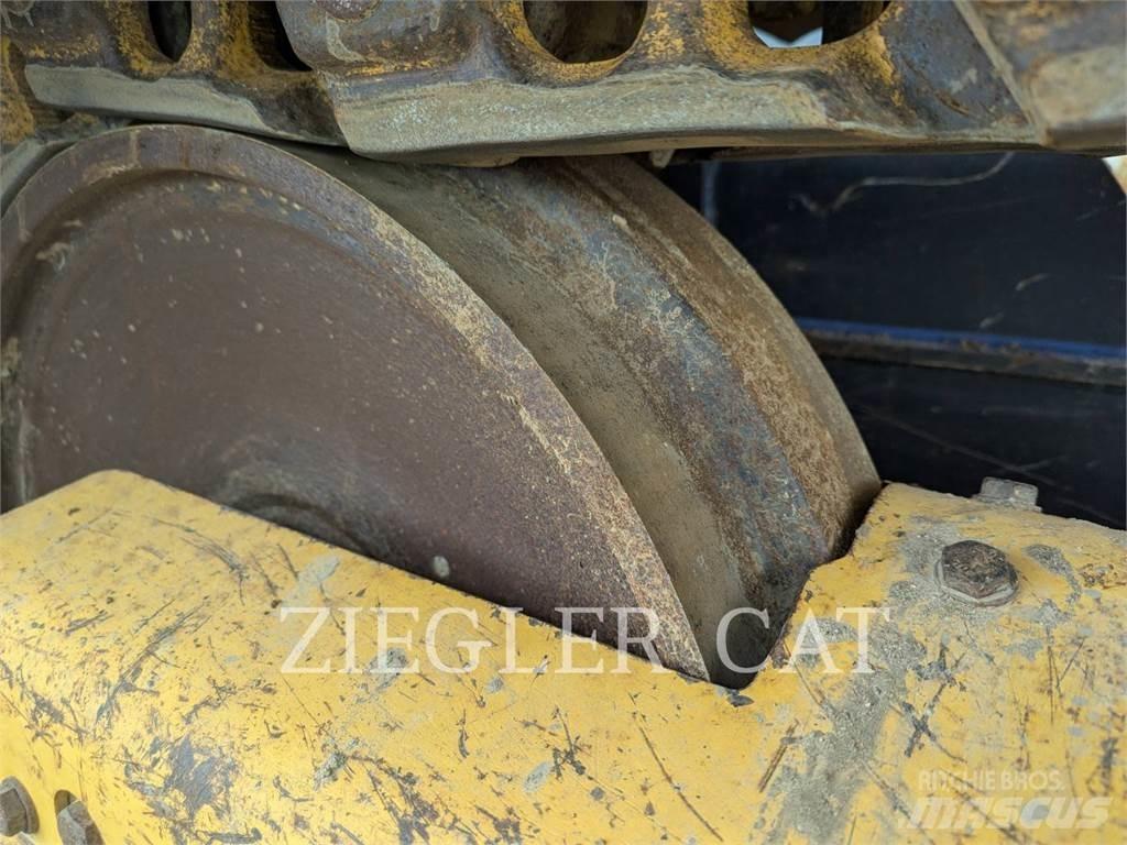 John Deere & CO. 700K Kāpurķēžu buldozeri