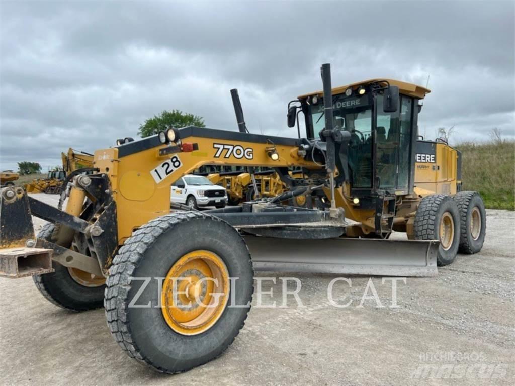 John Deere & CO. 770 G Greideri