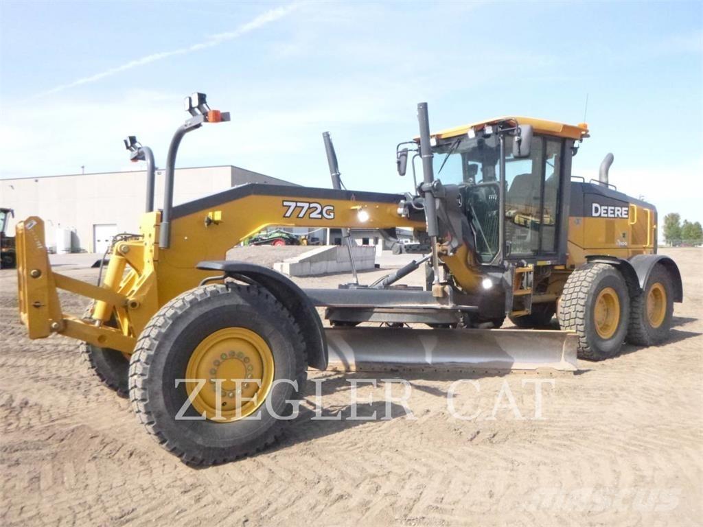 John Deere & CO. 772 G Greideri