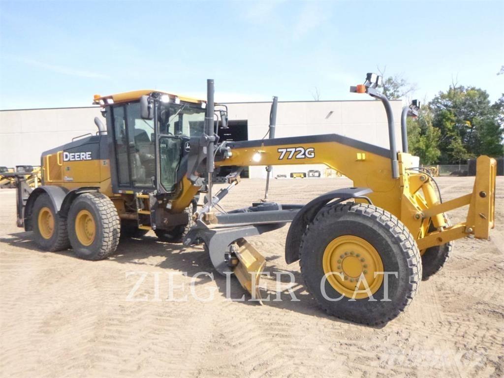 John Deere & CO. 772 G Greideri