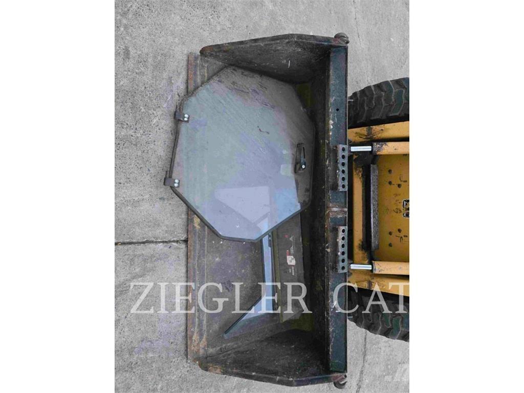 John Deere & CO. 7775 Lietoti riteņu kompaktiekrāvēji