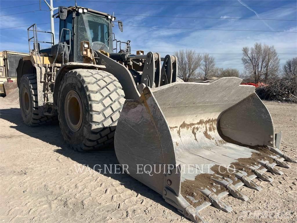 John Deere & CO. 844L AG Iekrāvēji uz riteņiem