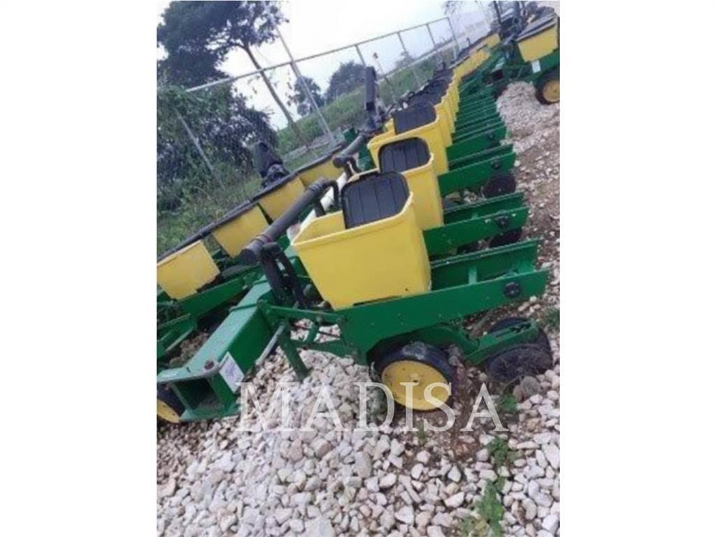 John Deere EMERGE Harvesteri